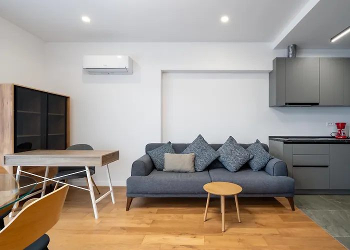 One View Parking * Bükreş